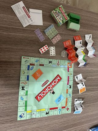 MONOPOLY Hasbro tascabile