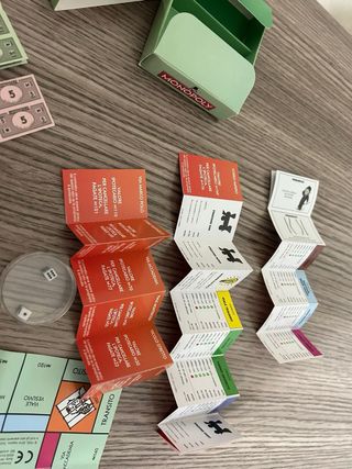 MONOPOLY Hasbro tascabile