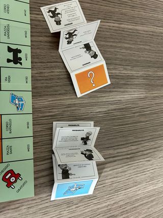 MONOPOLY Hasbro tascabile