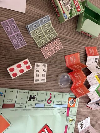 MONOPOLY Hasbro tascabile