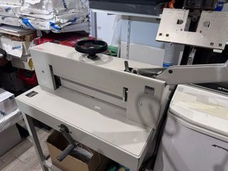 GUILLOTINA MANUAL IDEAL 4700
