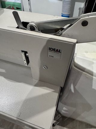 GUILLOTINA MANUAL IDEAL 4700