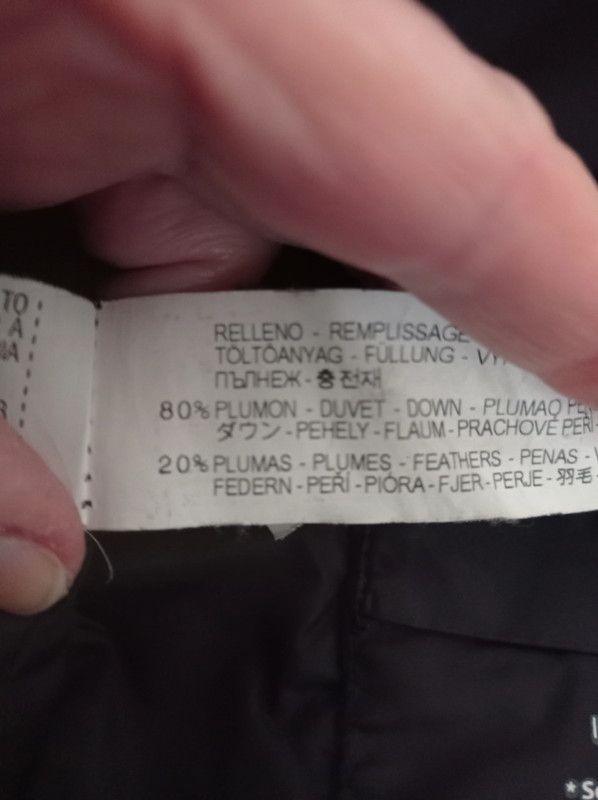 Plumífero negro Zara