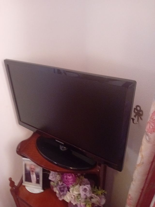 OFFERTA 30E SAMSUNG DA 24 POLLICI.