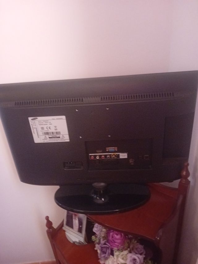 OFFERTA 30E SAMSUNG DA 24 POLLICI.