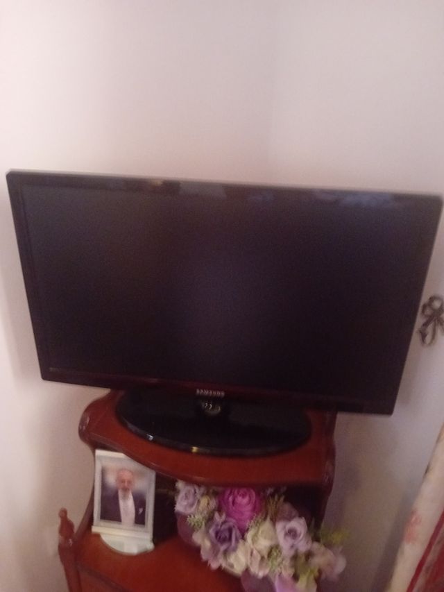 OFFERTA 30E SAMSUNG DA 24 POLLICI.