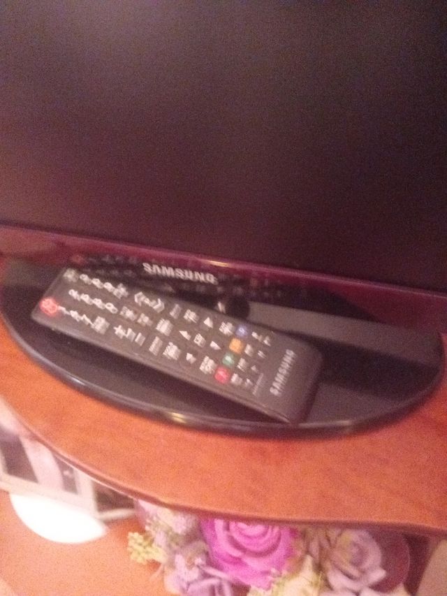 OFFERTA 30E SAMSUNG DA 24 POLLICI.