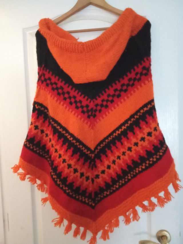 Poncho con capucha tucuma S