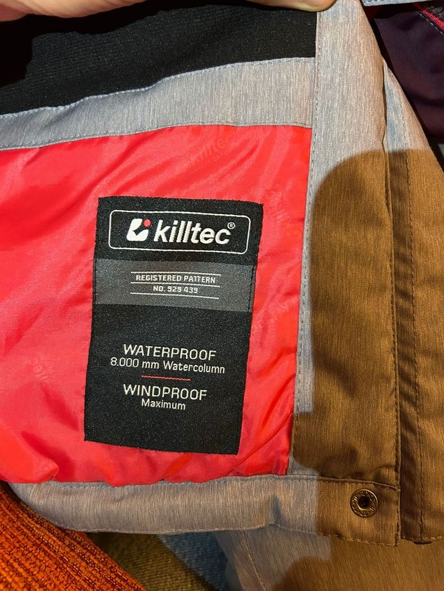 Anorak niña. Talla 11-14 años