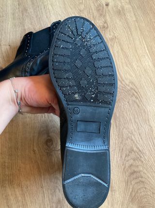 Botines negros de piel