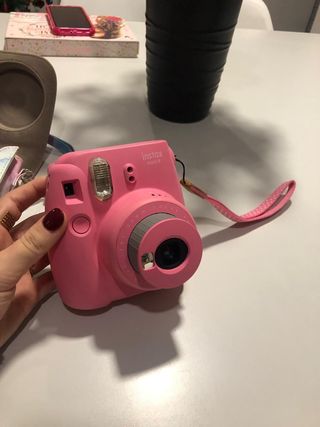 Camara Instax Mini 9 Fujifilm y funda