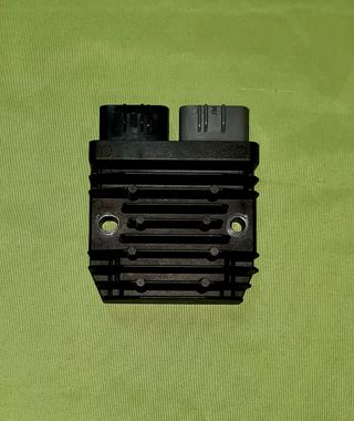 Regulador de corriente Honda CB500F 