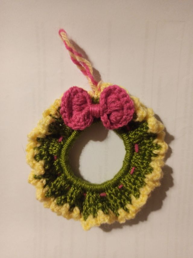 Pequeña corona de Pascua – Hecha a mano