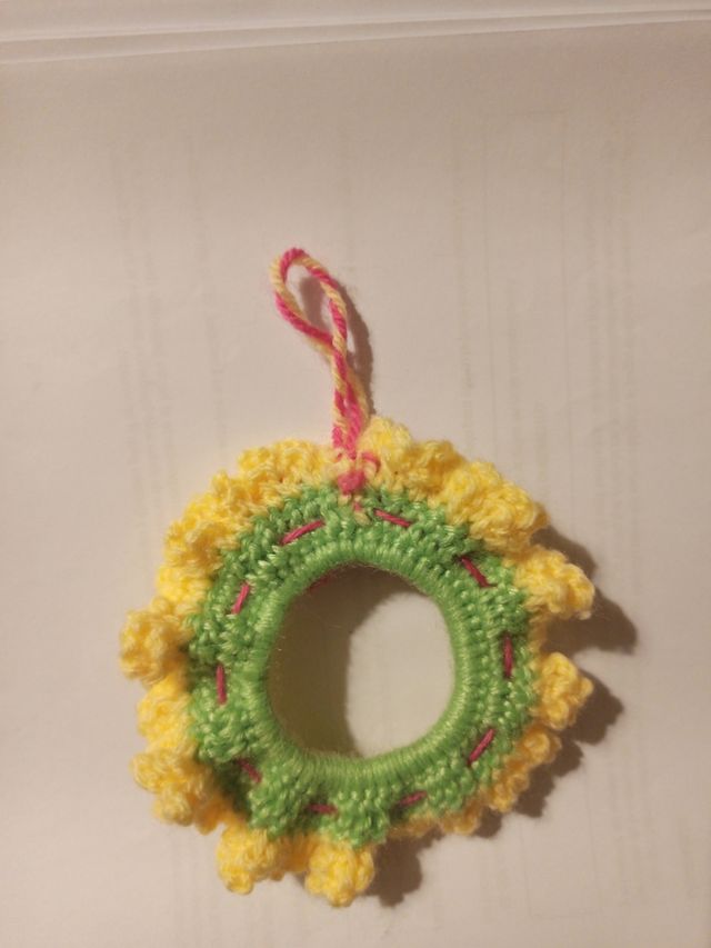 Pequeña corona de Pascua – Hecha a mano