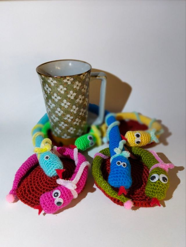 Posavasos crochet serpiente