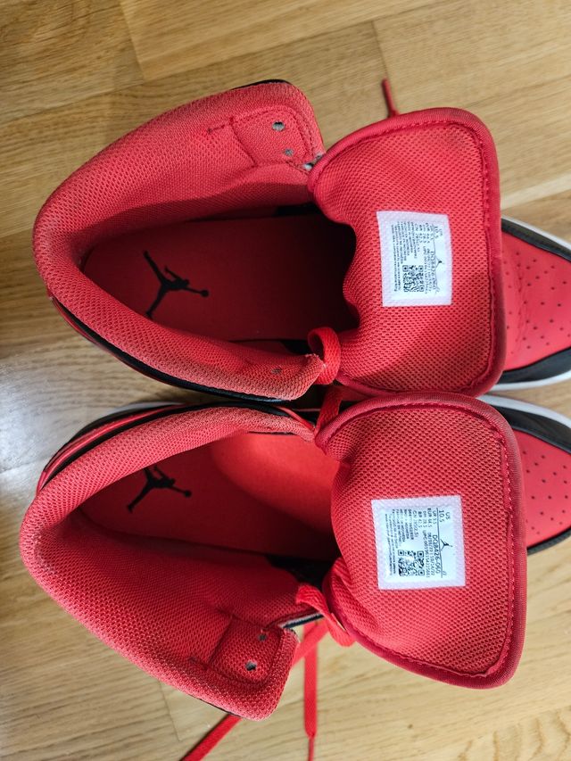 Nike Air Jordan 1 Mid - Alternate Bred