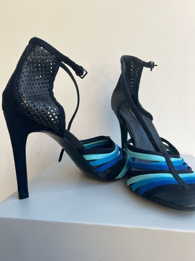Sandalias de tacón de Zara. Como nuevas