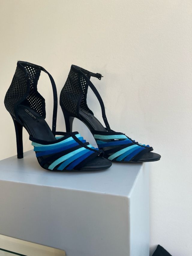 Sandalias de tacón de Zara. Como nuevas