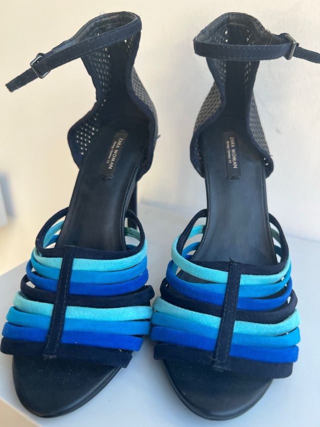 Sandalias de tacón de Zara. Como nuevas