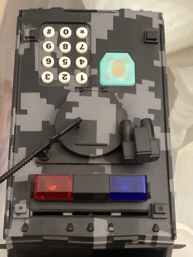 Hucha camion blindado con contraseña para niños