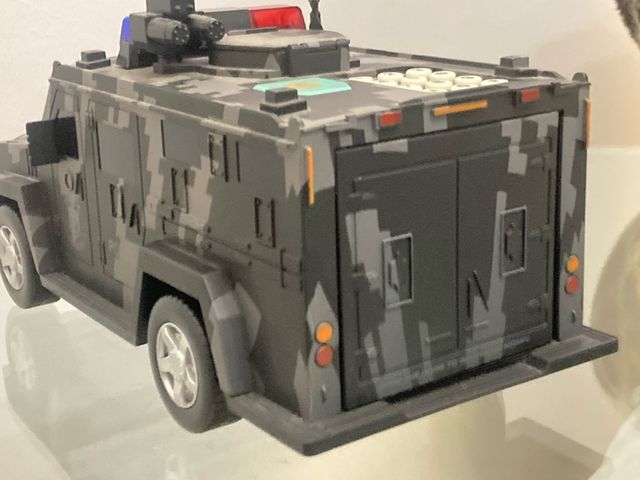 Hucha camion blindado con contraseña para niños