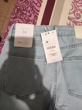 Pantalón denim chico