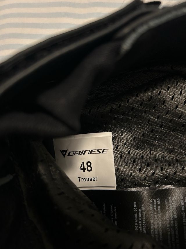 Pantalón moto negro Dainese talla 48