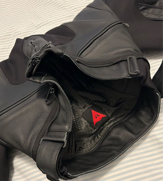Pantalón moto negro Dainese talla 48
