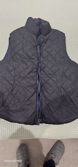Chaleco plumifero reversible 