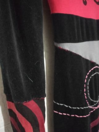 Vestido corto estilo desigual. Talla s.