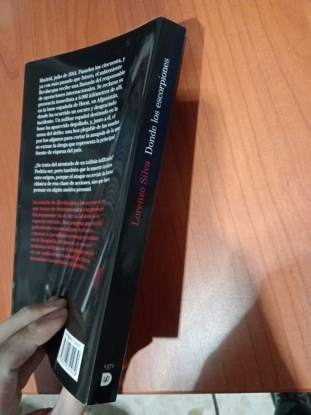 Donde los escorpiones (Spanish Edition)