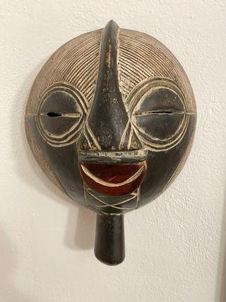 Maschera africana artigianale tribale