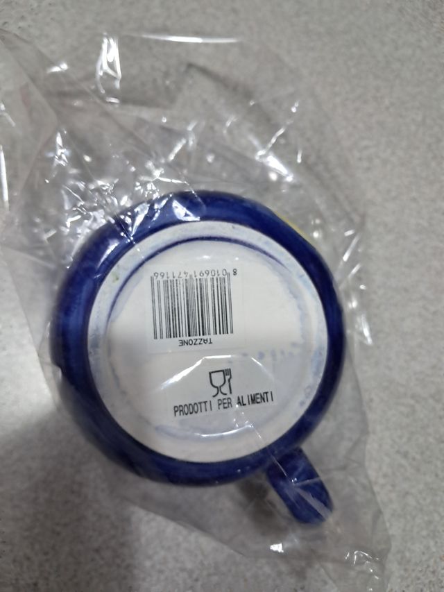 Tazza decorata a mano