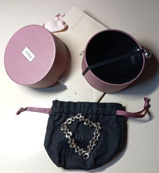 Pulsera "TOUS" clásica.