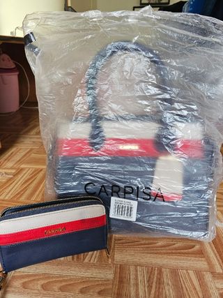 Borsa e portafoglio Carpisa