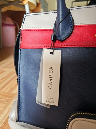 Borsa e portafoglio Carpisa