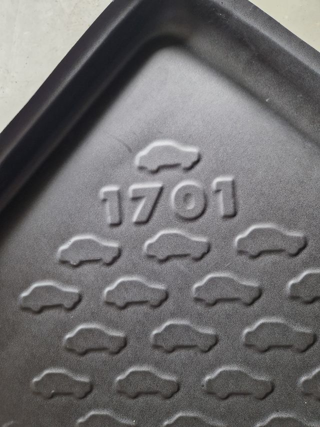 protector moqueta vw golf IV