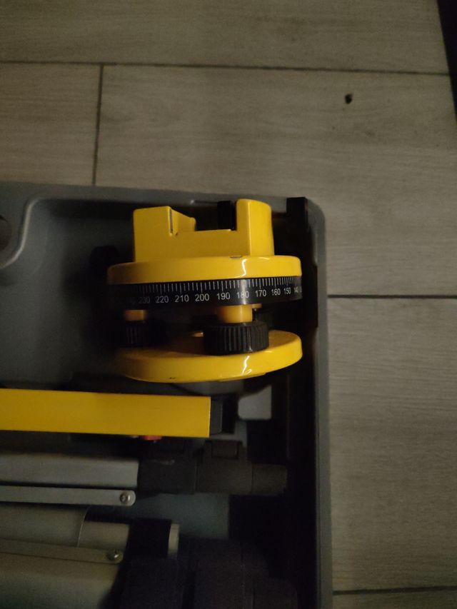 Nivel laser profesional