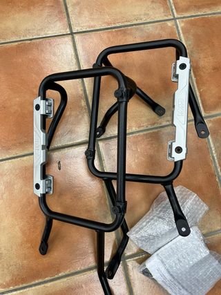 soportes maletas laterales y top case givi cb500x