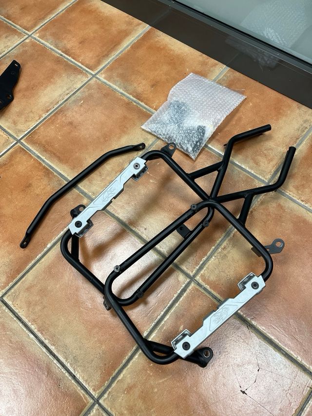 soportes maletas laterales y top case givi cb500x