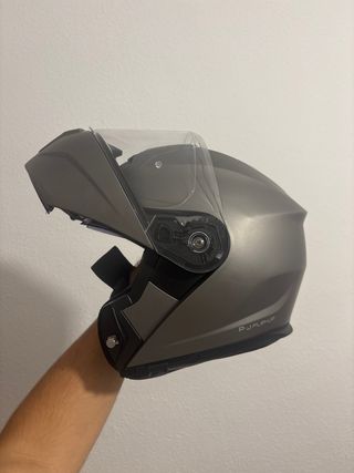 Casco modular marca Garibaldi