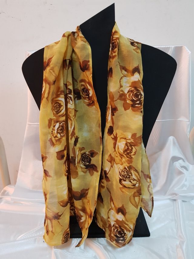 Disponibles Bufandas y Fulares