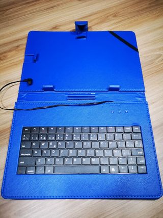 Funda tablet con teclado