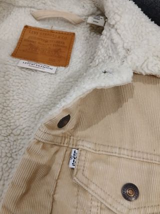 Chaqueta Levis de pana Premiun.