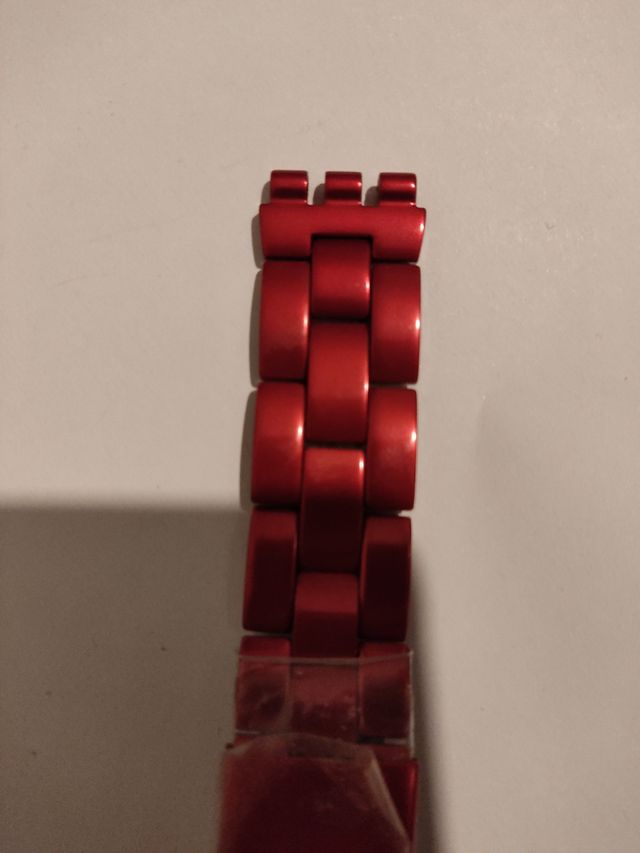 Cadena para reloj marca Swatch.