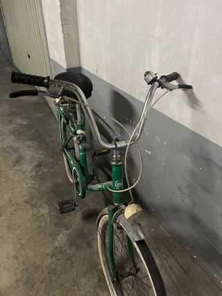 Bicicleta vintage BH de paseo