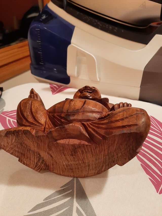 Buda madera nuevo