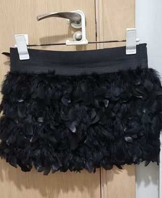 Minifalda plumas