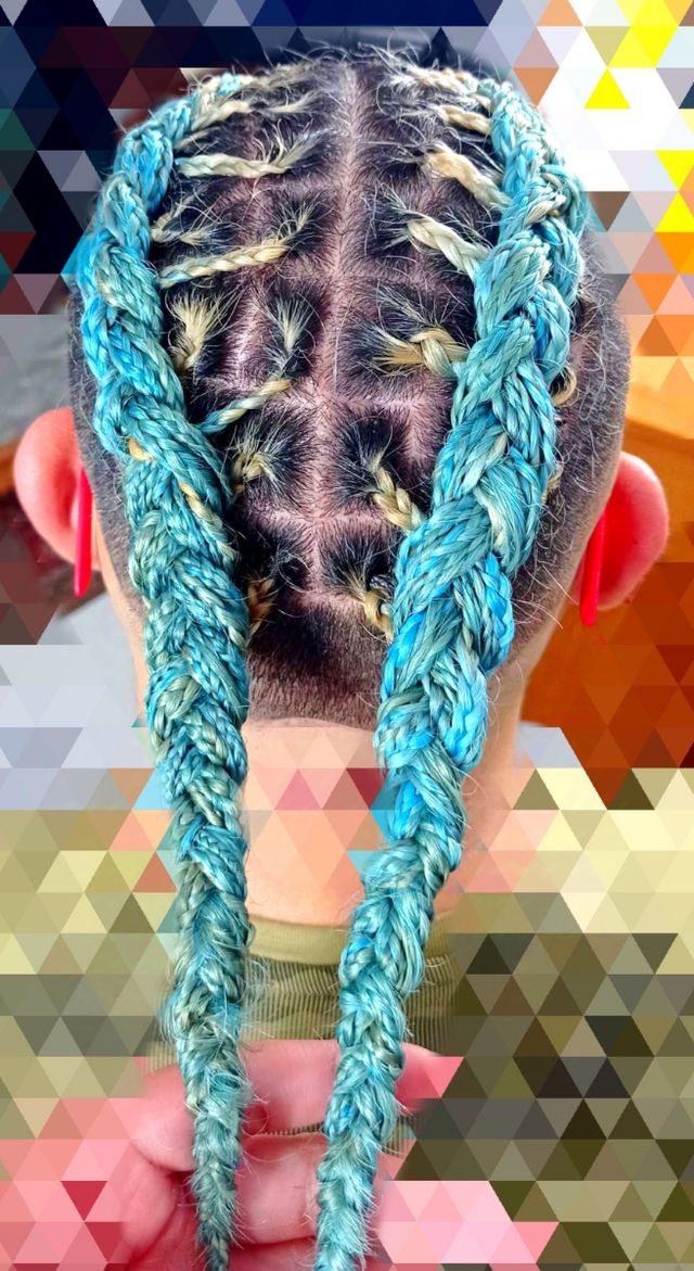 Trenzas, rastas, alisados, degradados