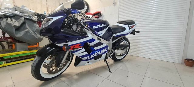 Suzuki gsxr 600